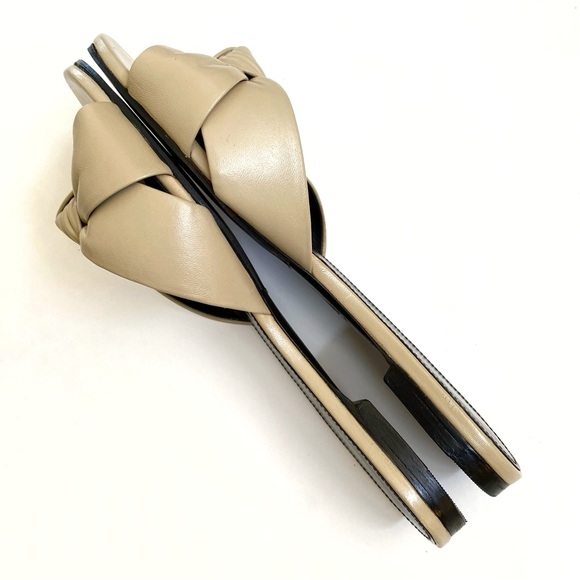 SAINT LAURENT beige tan Bianca knot flat slide sandals - Picture 2 of 10